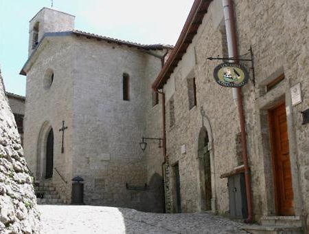 Locanda Il Falco Nero Fumone Zewnętrze zdjęcie