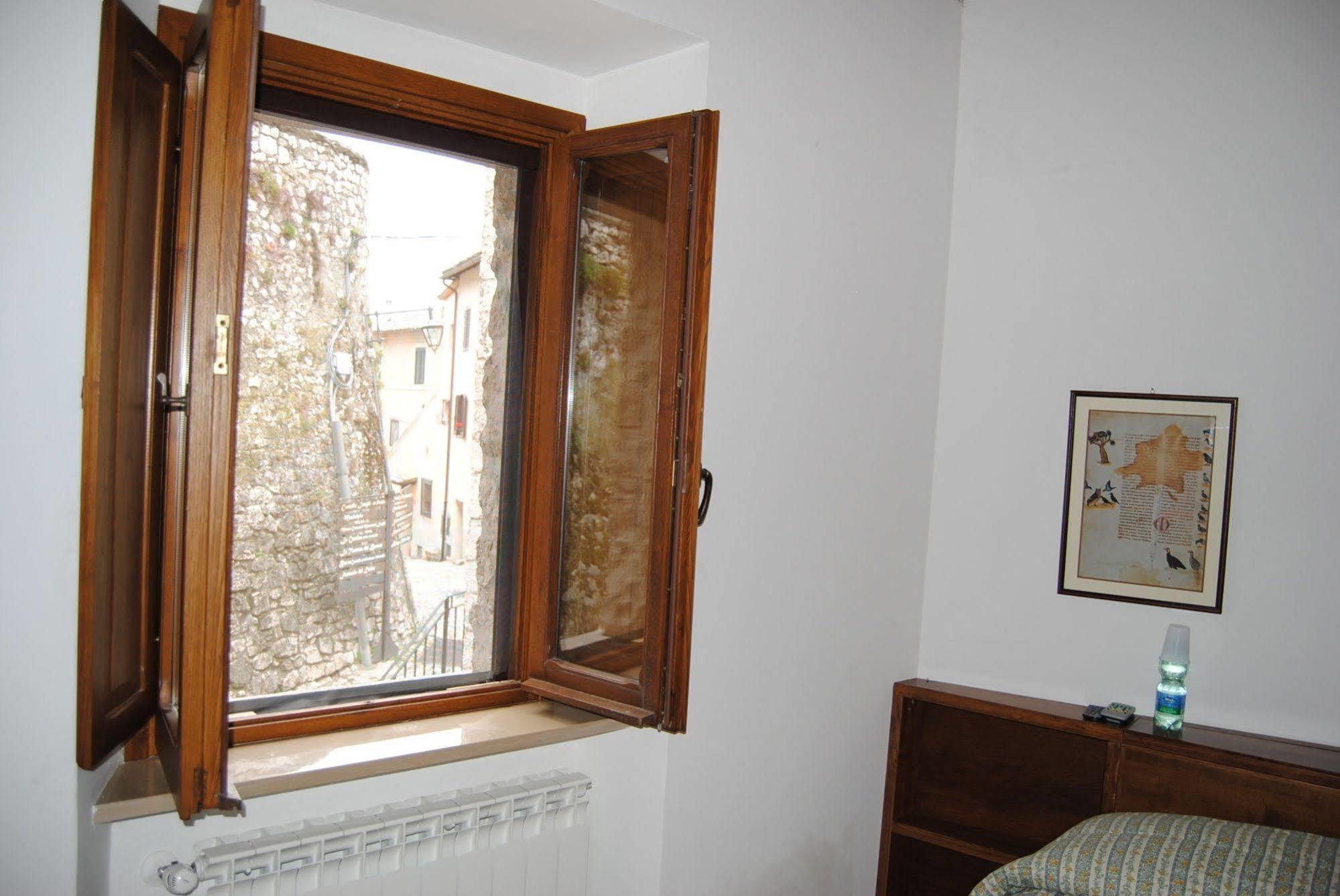 Locanda Il Falco Nero Fumone Zewnętrze zdjęcie